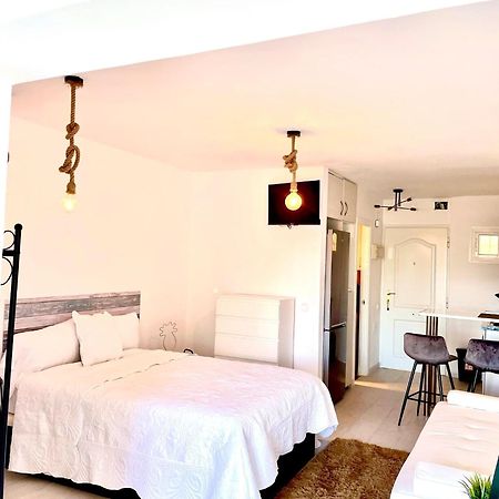 Costa Del Sol Vacacional Apartment Benalmadena Bagian luar foto