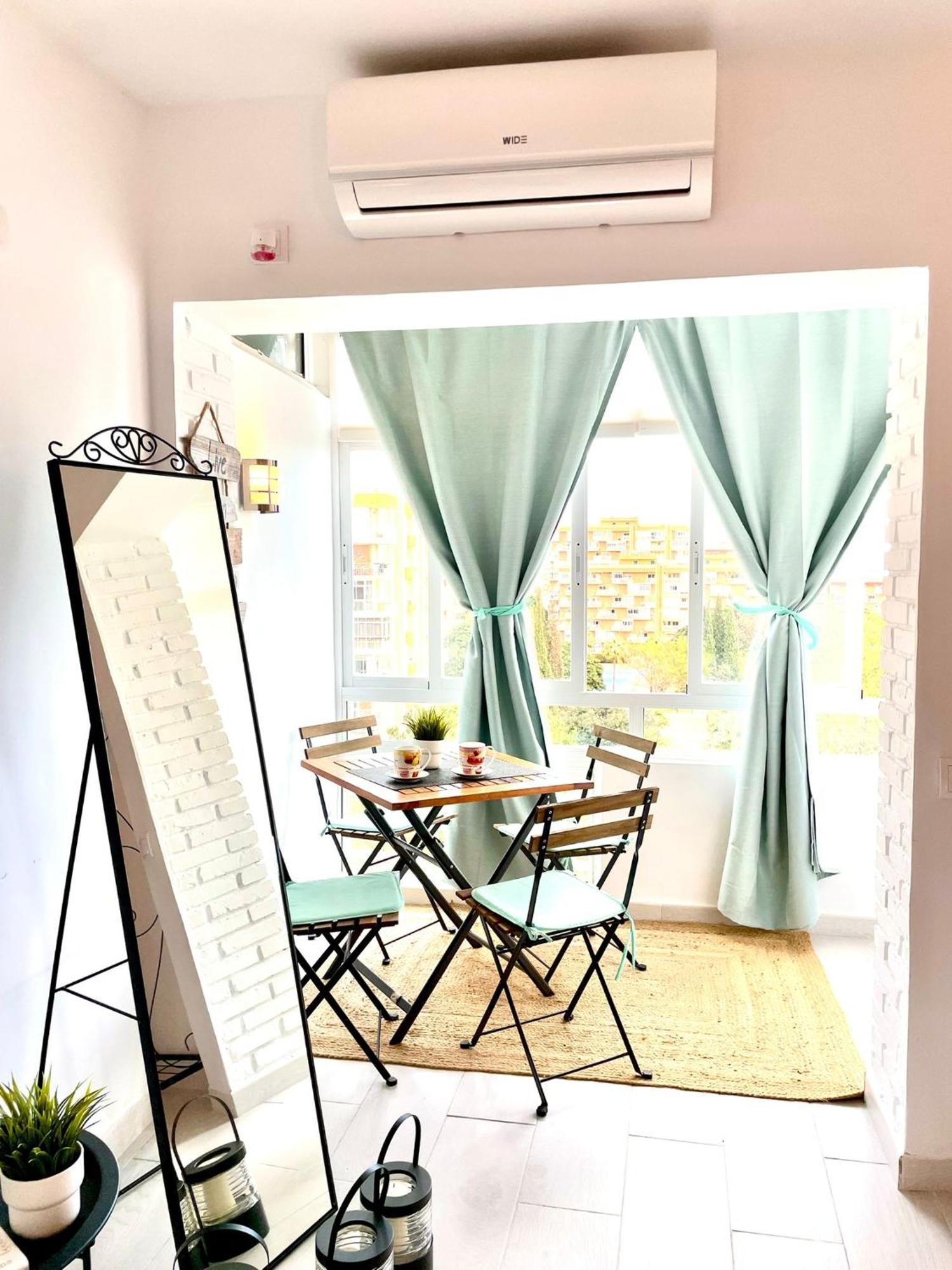 Costa Del Sol Vacacional Apartment Benalmadena Bagian luar foto